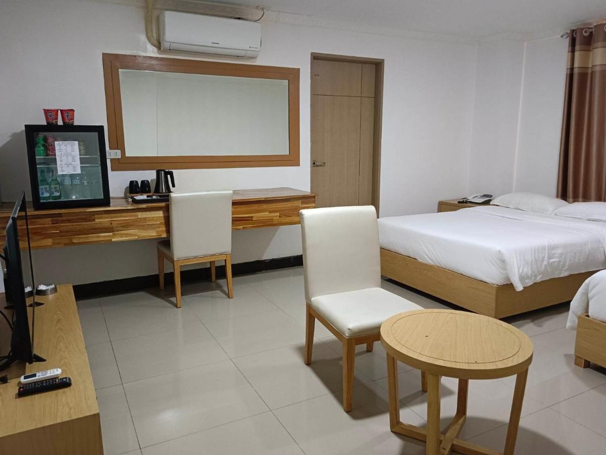 Punta Clark Hotel Clark Field Εξωτερικό φωτογραφία