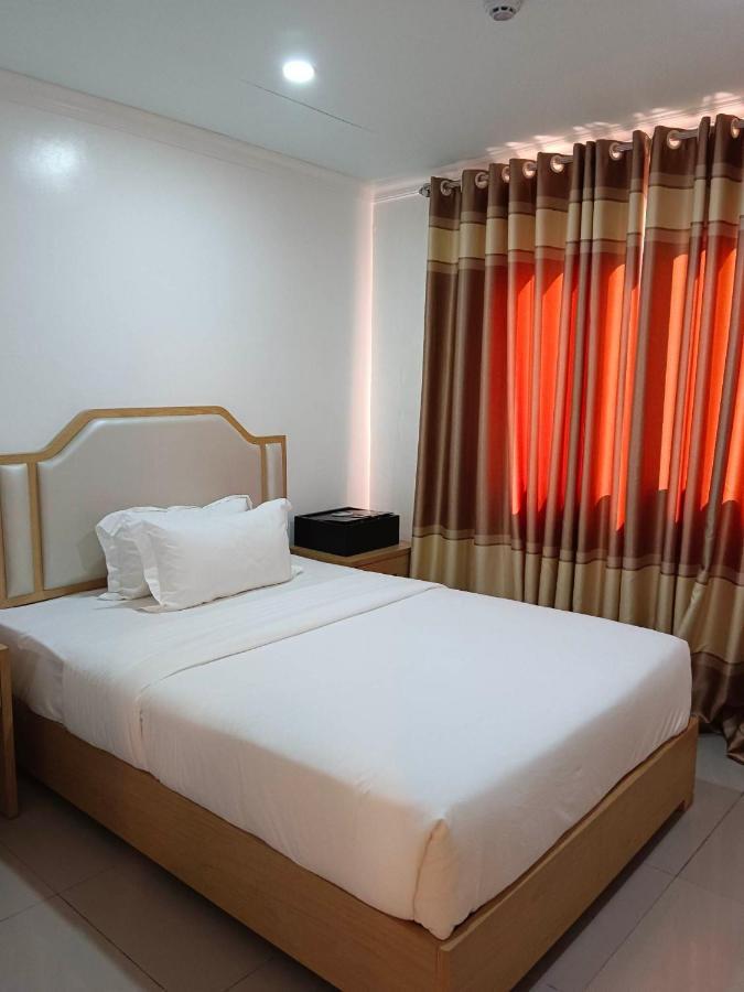 Punta Clark Hotel Clark Field Εξωτερικό φωτογραφία