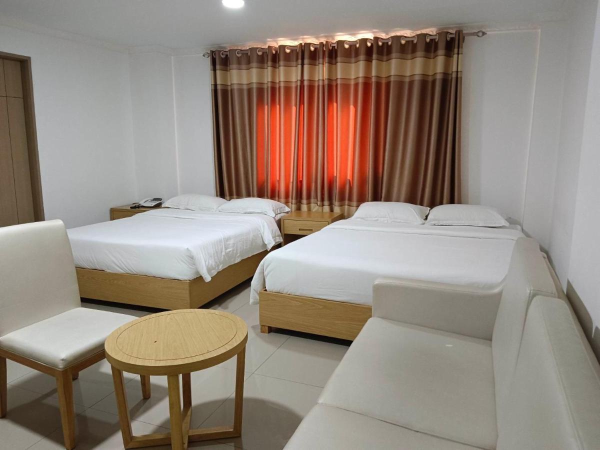 Punta Clark Hotel Clark Field Εξωτερικό φωτογραφία