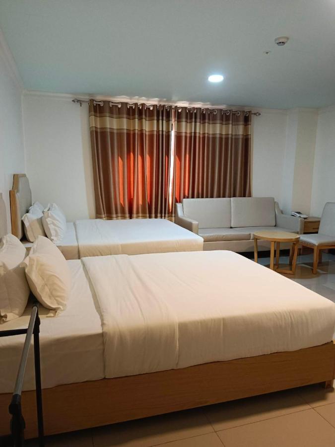 Punta Clark Hotel Clark Field Εξωτερικό φωτογραφία