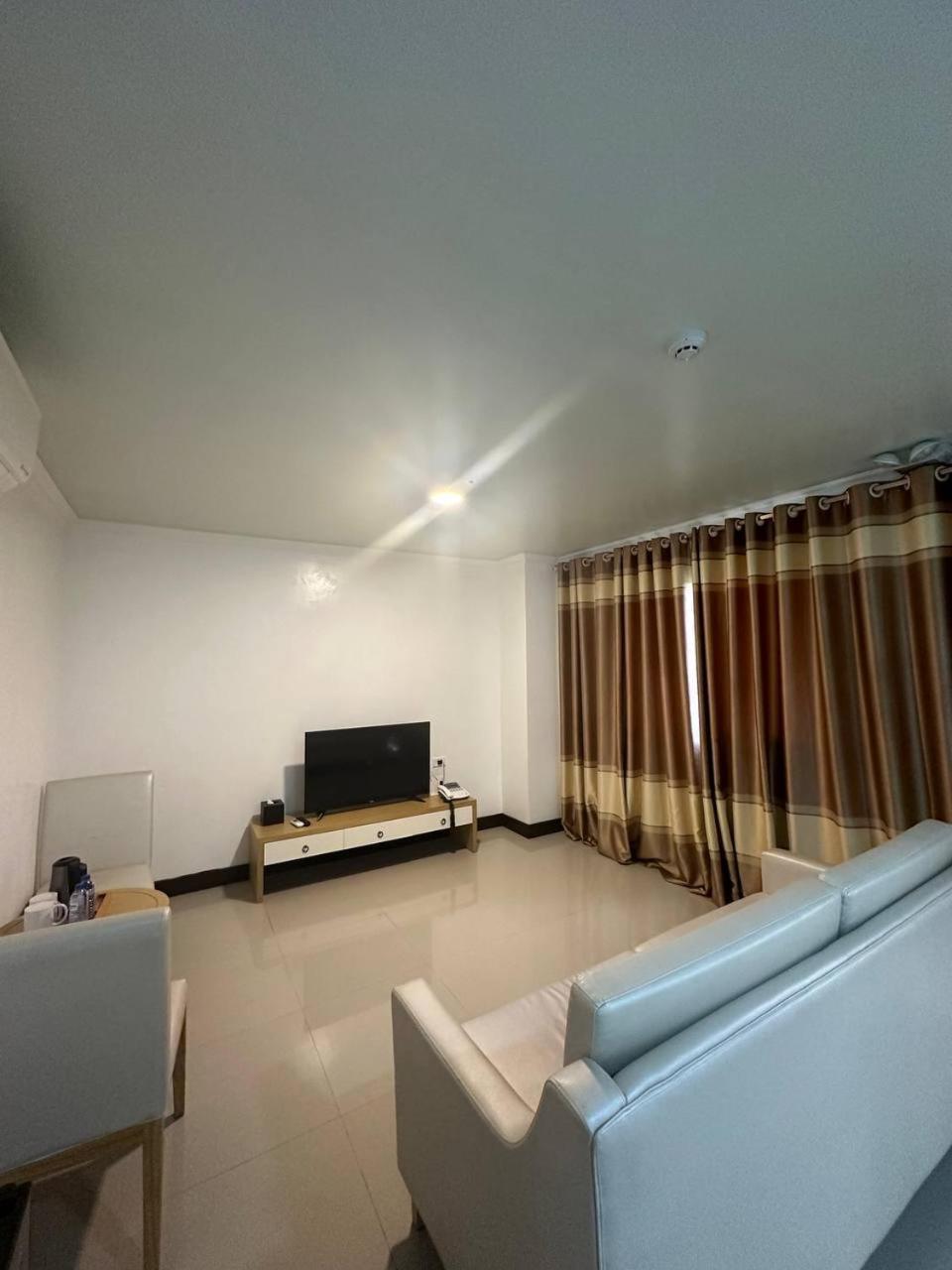Punta Clark Hotel Clark Field Εξωτερικό φωτογραφία