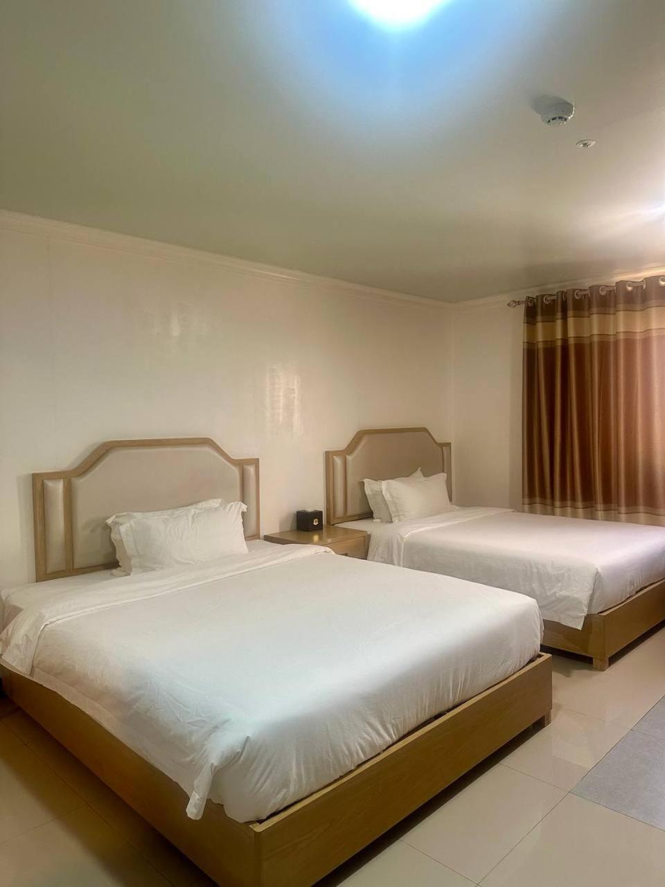 Punta Clark Hotel Clark Field Εξωτερικό φωτογραφία